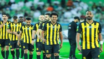 الاتحاد يتصدر الدوري السعودي مؤقتا بفوز سهل على العروبة